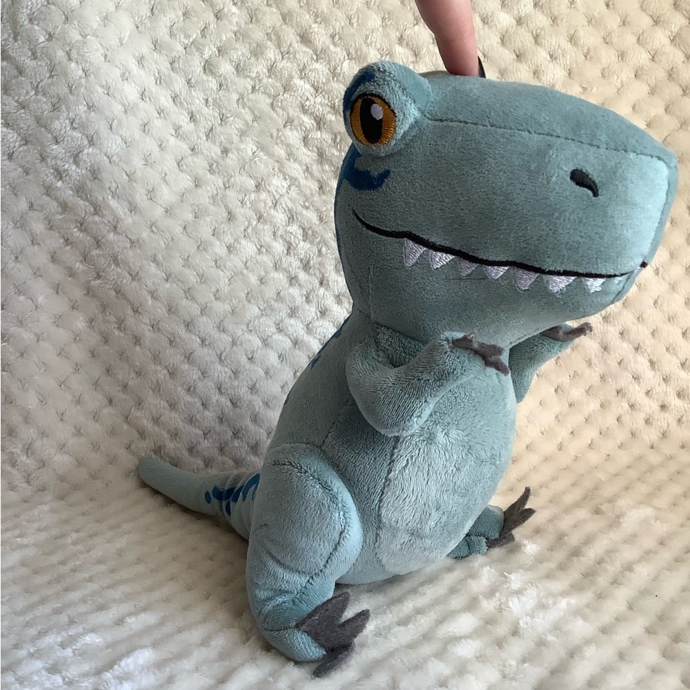 Jurassic World Blue Dinosaur Velociraptor Stuffed Animal Plush Toy